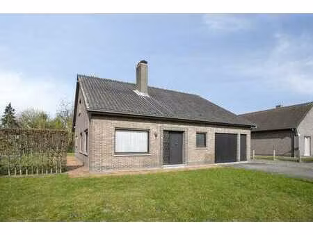 maison à rénover à vendre à lotenhulle (rozenlaan)