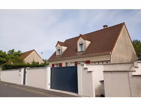 location maison  106.15 m² t-5 à bailly-romainvilliers  1 900 €