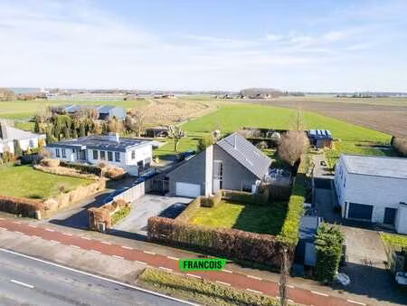 magnifique habitation exceptionnellement spacieuse et écoén…