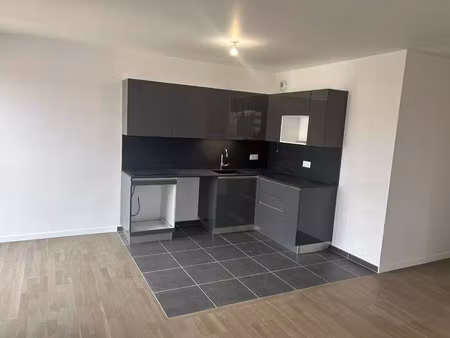 t3 neuf lumineux avec balcon – résidence standing – 400m du métro | romainville (93230)