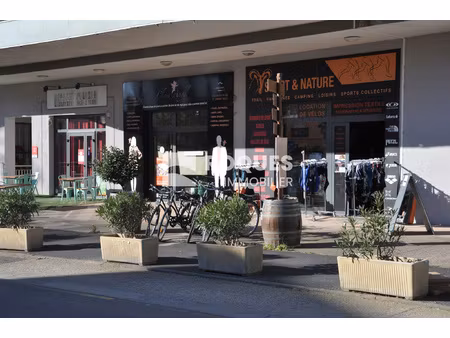 a vendre  local commercial - lamalou les bains