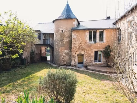 belle demeure en pierre - 165 m2 sur un terrain de 2290 m2 - bonneuil matours (86)