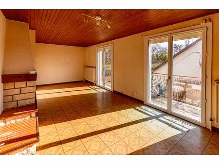 maison 3 chambres avec jardin  sous-sol et combles aménageables à longecourt-en-plaine