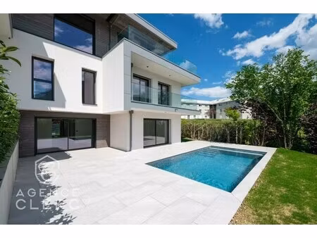 maison de luxe à vendre à annecy-le-vieux