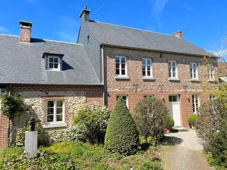 maison 4 ch.   216m² habitables  2 façades  bonlez