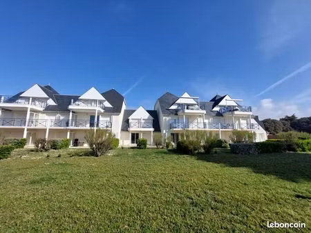 rez-de-jardin – terrasse 20m² – résidence face mer – parking – le croisic