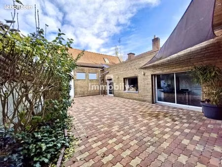 maison 6 pièces 144 m²