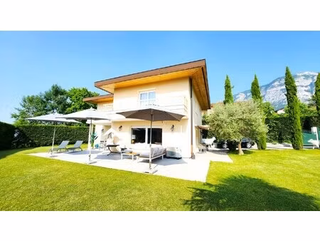 maison de luxe à vendre à collonges-sous-salève