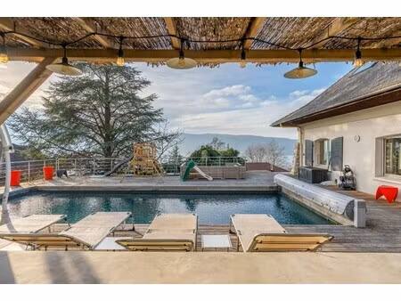propriété à vendre à veyrier-du-lac