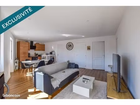 immeuble 210 m² sury-le-comtal