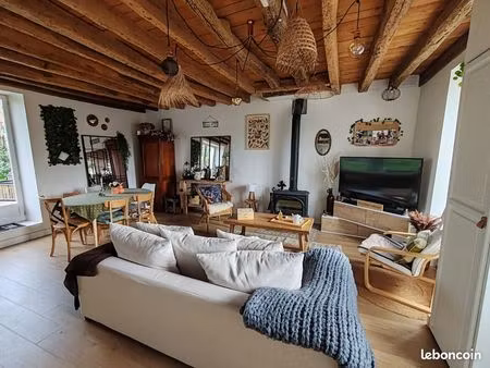 maison de charme bullion