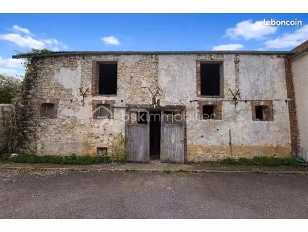 terrain 170 m² marines