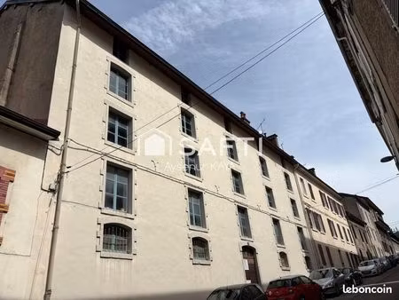 immeuble 900 m² saint-claude