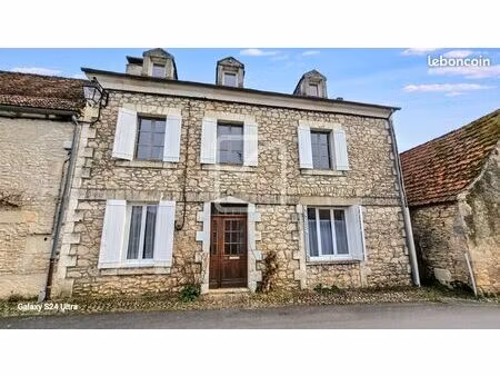 maison 6 pièces 150 m²