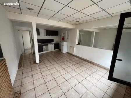 t2 – douche + wc séparés + cave