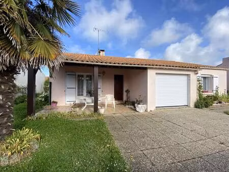 vente maison à brem-sur-mer (85470) : à vendre / 99m² brem-sur-mer