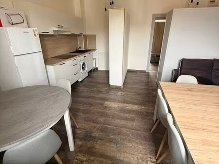 appartement t2 rénové à louer - saint avold proximité centre-ville et iut