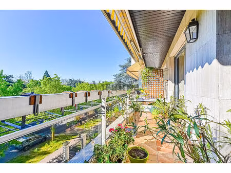 magnifique 3 pièces avec balcon - face bois