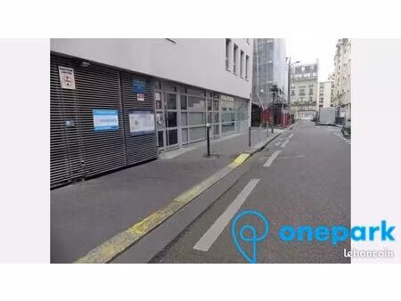 parking/box 12 m² paris 11