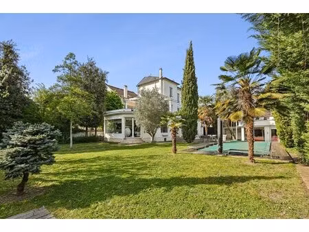 la varenne triangle d'or