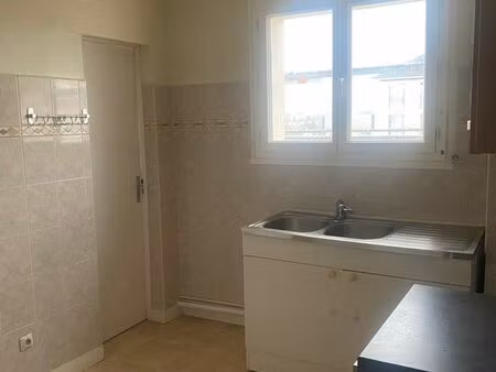 charmant t4 centre ville plaisir