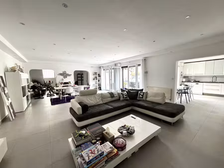 ** romainville place carnot **