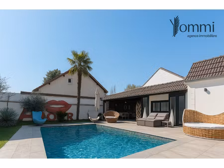 maison d'exception de 217 m2 avec piscine  quartier pépinière