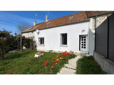 maison de 7 pièces de 157 m² à fontenailles