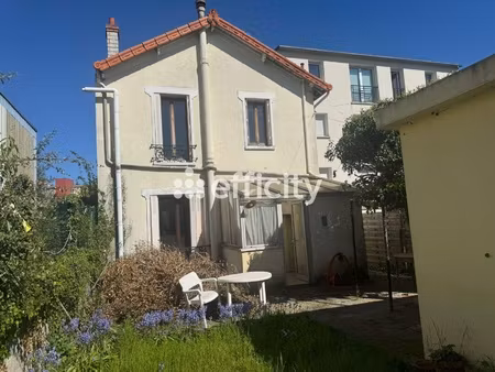 maison 5 pièces - 90 m²