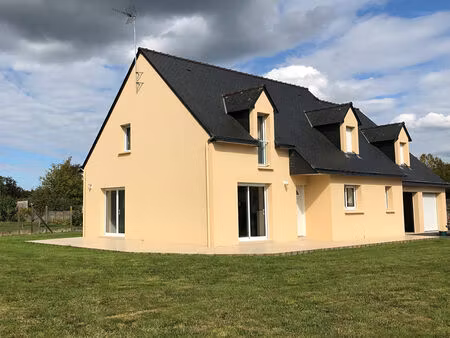 a louer - maison de 4 pièces à malestroit (56140)