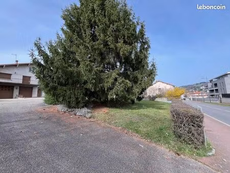 terrain 352 m² saint priest en jarez