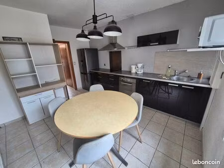 location maison de ville