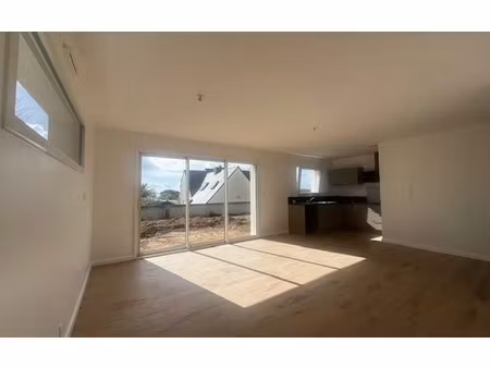 location maison  m² t-3 à plougonvelin  1 035 €