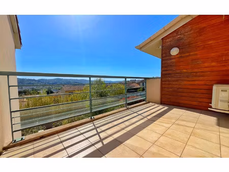 appartement grasse 61.43 m² t-3 à vendre  219 000 €