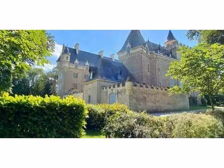 château classé monument historique léran (09)