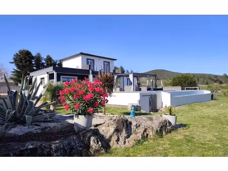 maison saint-julien-les-rosiers 141 m² t-4 à vendre  549 000 €