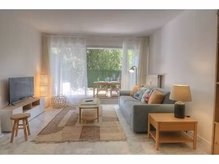 bail étudiant ou mobilité (septembre à juin) grand studio 35 m² en rez-de-jardin –