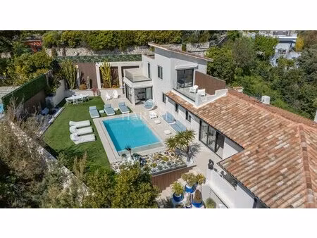 cannes stanislas – villa de rénovée. tout à pied  piscine miroir & vue mer