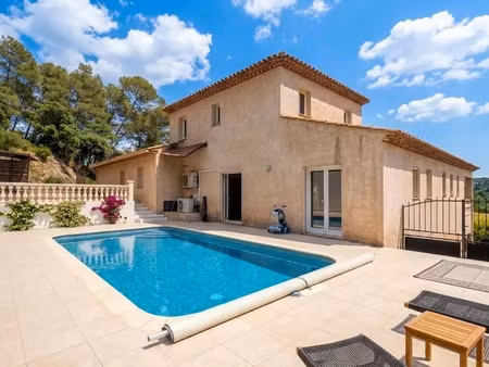 vente maison 7 pièces 180 m² carcès (83570)
