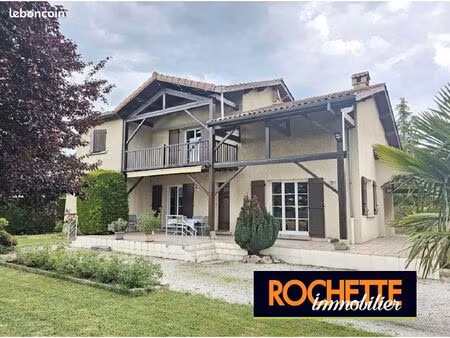 maison 6 pièces 147 m²
