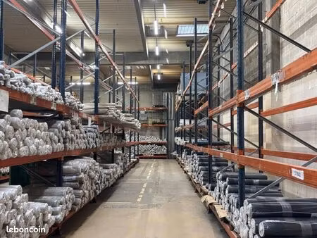 local d'activité 2 126 m²