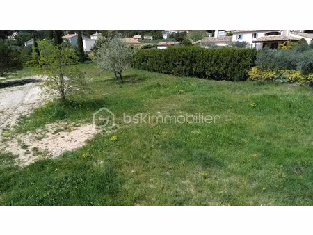 vente terrain 501 m² à merindol (84360)  189 500 €