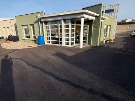 studio 2 pièces 50 m²