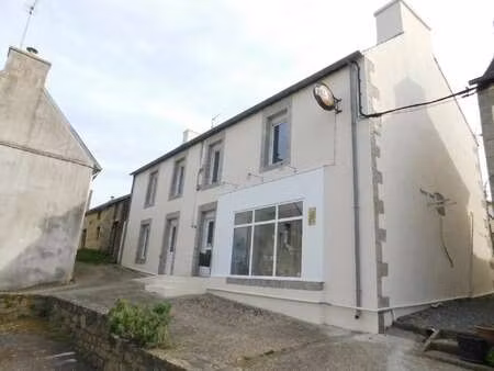 vente maison à collorec (29530) : à vendre / 170m² collorec