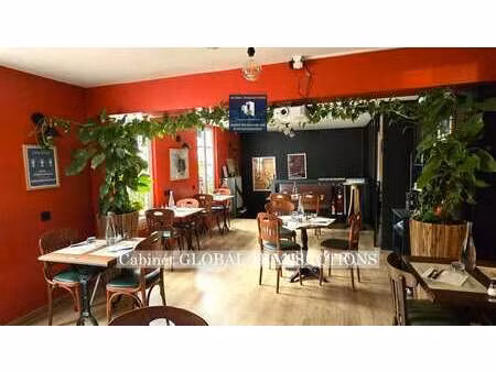 vente bureaux et commerces à cognac (16100) : à vendre / 105m² cognac