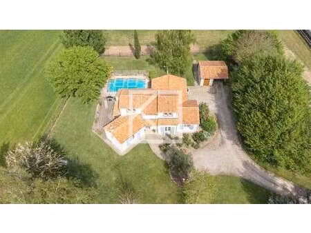 vente maison piscine à cerizay (79140) : à vendre piscine / 133m² cerizay