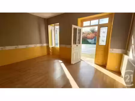 location appartement 3 pièces 70.01 m² à saint-pierre-le-moûtier (58240)  443 €