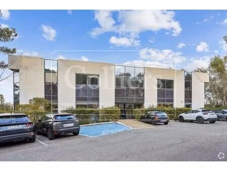 location bureaux 152 m² à 380 m²