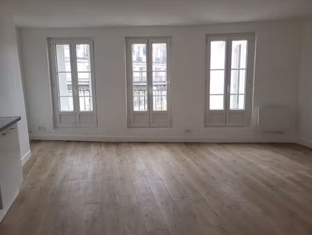 appartement 2 pièces avec balcon paris 2ème arrondissement