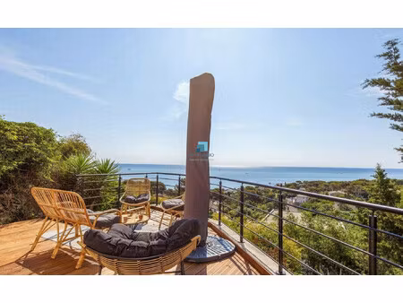 t2 vue mer avec jardin aux issambres